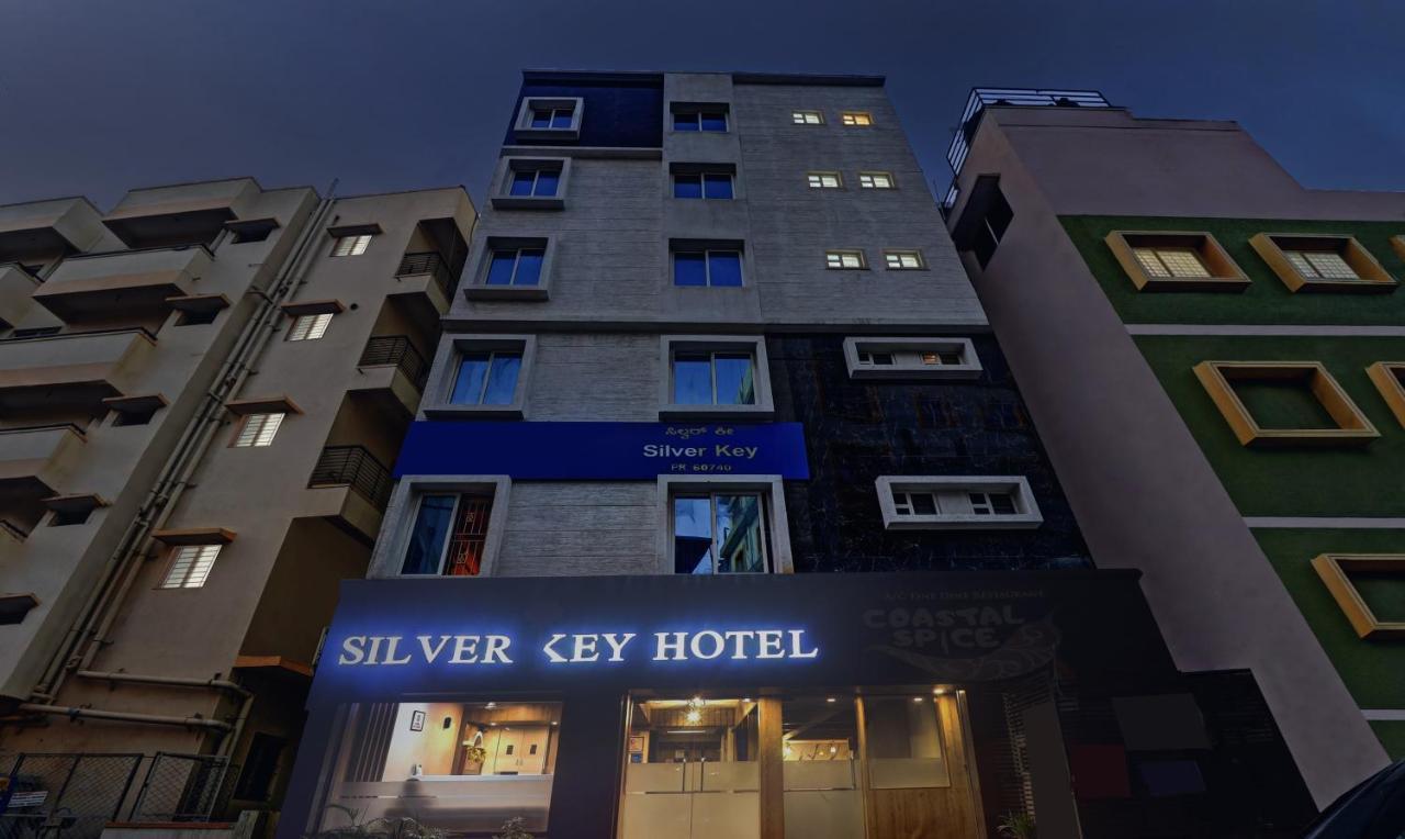 Treebo Silver Key, Marathahalli Hotell Bangalore Exteriör bild